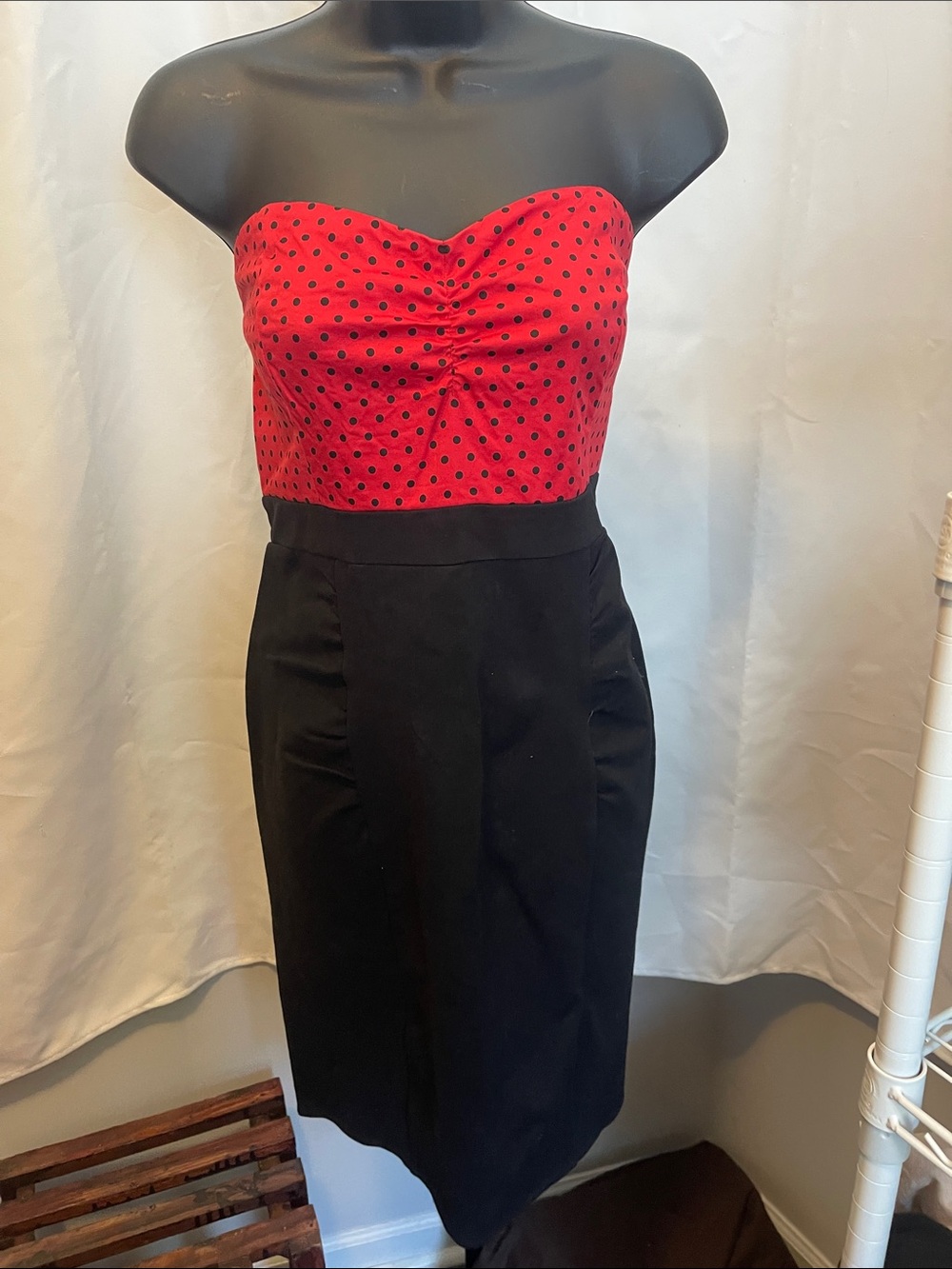torrid Red Polka Dot Bust Black Strapless Sheath Dress